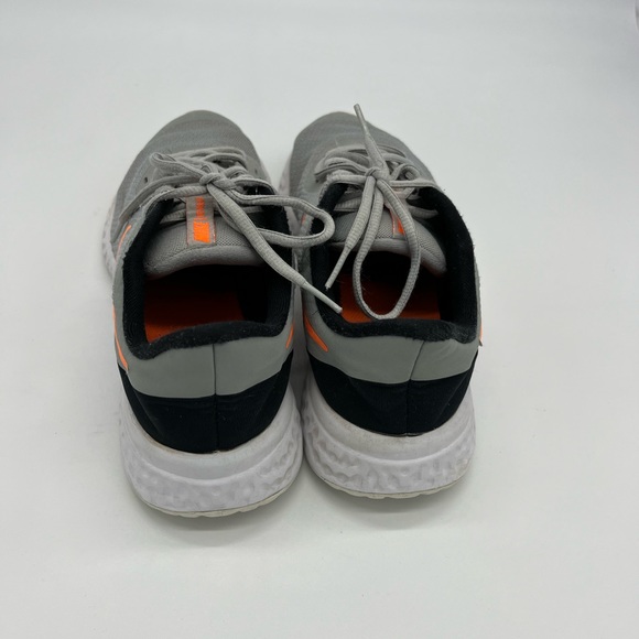 Nike revolution size 8.5 in women - Picture 4 of 6